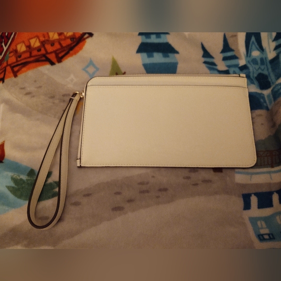 Kate Spade Lucy Crinkle Patent Medium L-Zip Wristlet Brand New - Picture 2 of 6